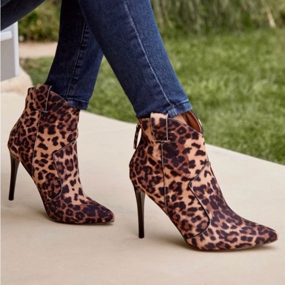 JustFab Shoes - JustFab Leopard Pointed Toe Silhouette Bootie size 8.5